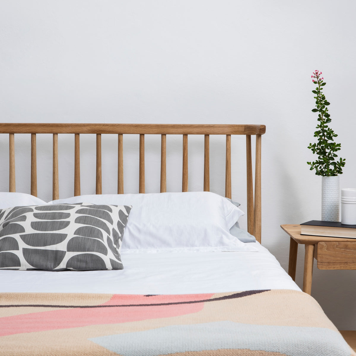 Spindle Bed by Houtlander - Always Welcome Store